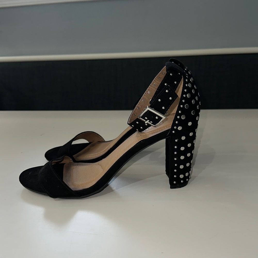 Lane Bryant black heels size 8W